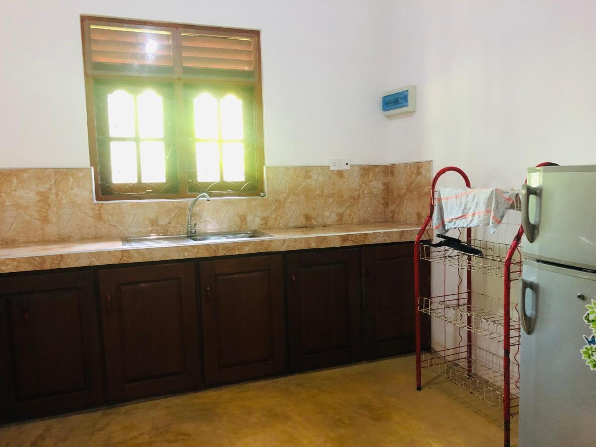 Jungle View Guesthouse Unawatuna Bagian luar foto