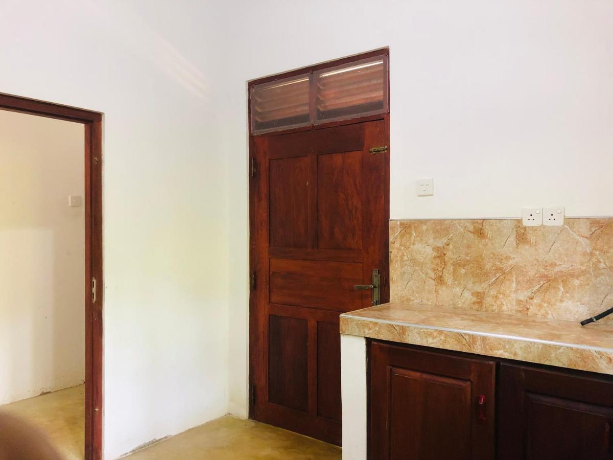 Jungle View Guesthouse Unawatuna Bagian luar foto