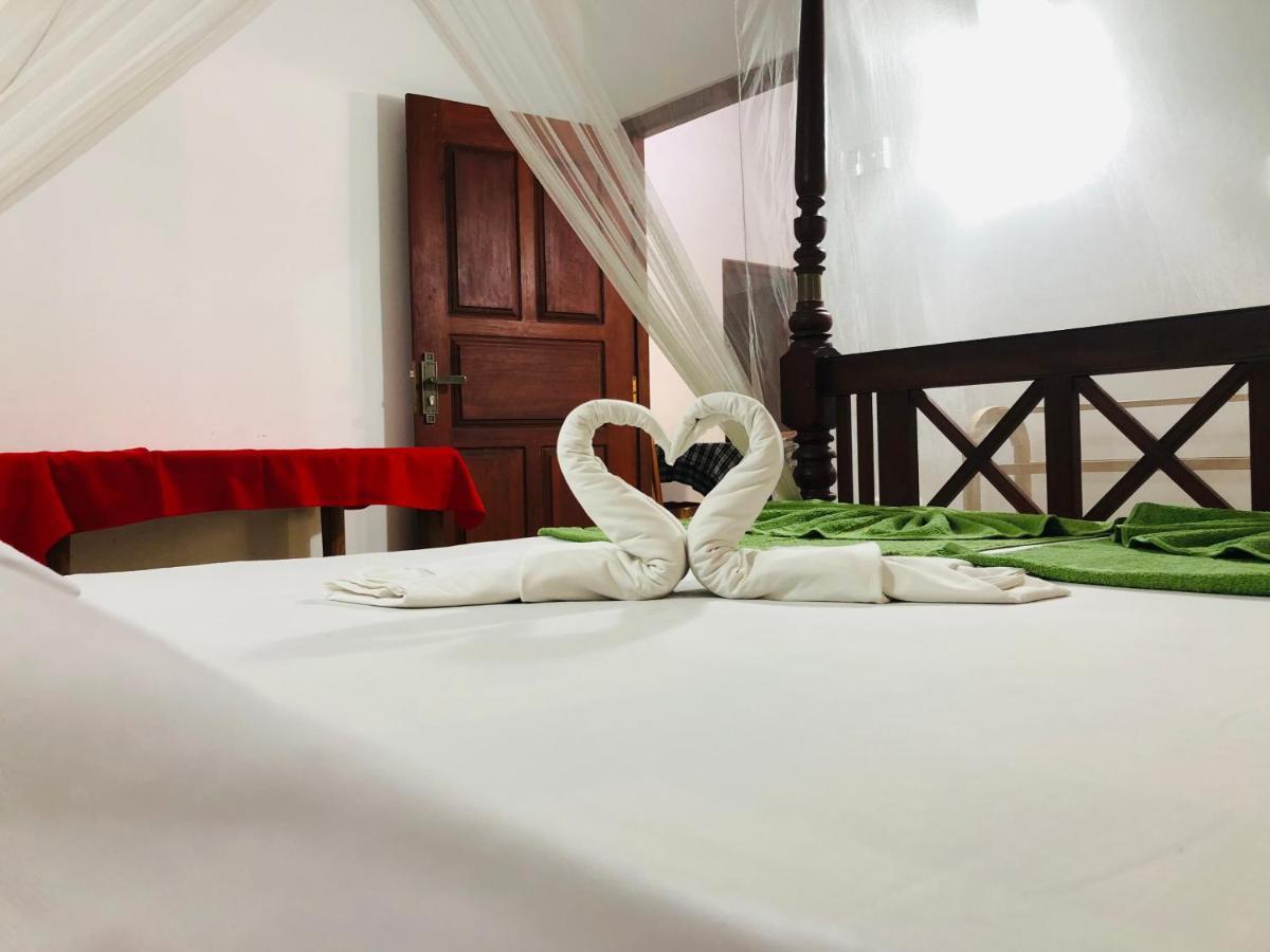 Jungle View Guesthouse Unawatuna Bagian luar foto